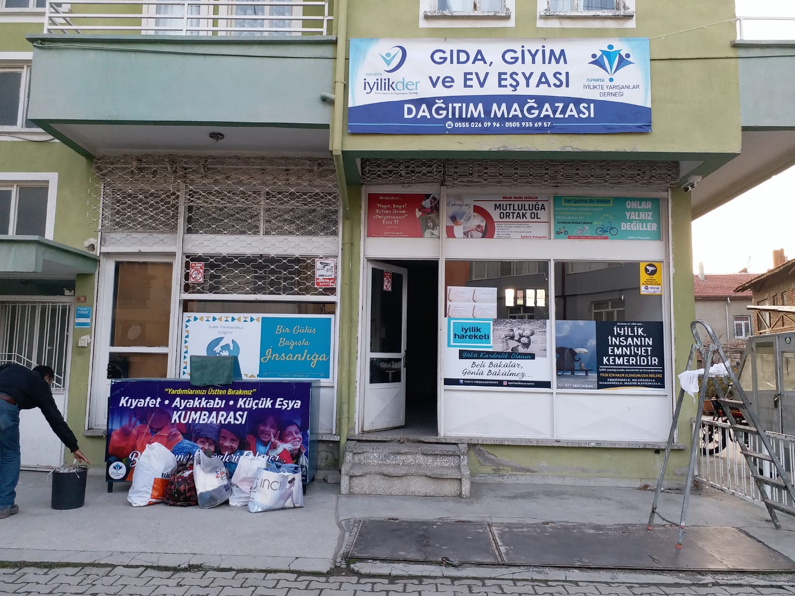 Erkek Dağıtım Mağazası